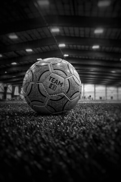 Los partidos de futbol son una excusa perfecta para recordar o aprender un poco de historia, sobre guerras, alianzas, descubrimientos y encuentros del pasado