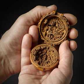 Small Wonders, Exhibition view. Courtesy of Art Gallery of Ontario