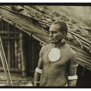 A Roas Bay chief, Malaita, Solomons, John Watt Beattie (1859 – 1930), Île de Malaita, photographie prise en 1906 © musée du quai Branly