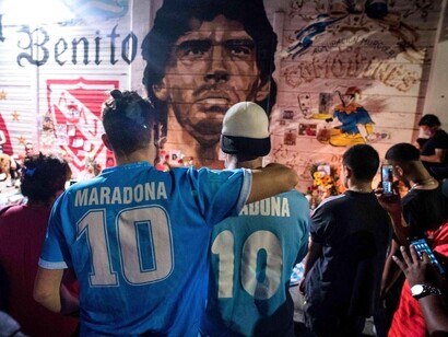 La muerte de Diego Armando Maradona provocó la consternación de los aficionados al fútbol