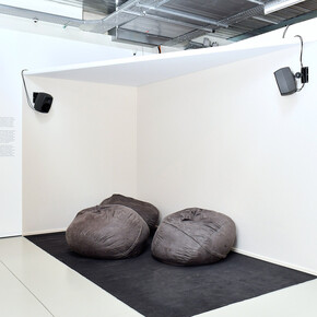 Tuning in. Acoustique de l'émotion, vue d'exposition. Avec l'aimable autorisation du Musée international de la Croix-Rouge et du Croissant-Rouge