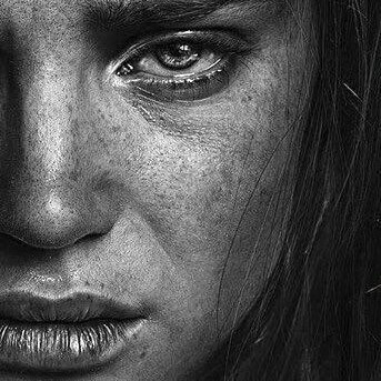 Me gustaría que esos ojos llenos de ternura y cariño regresaran, que no fueran un recuerdo forzado que se niega a volver a mi memoria