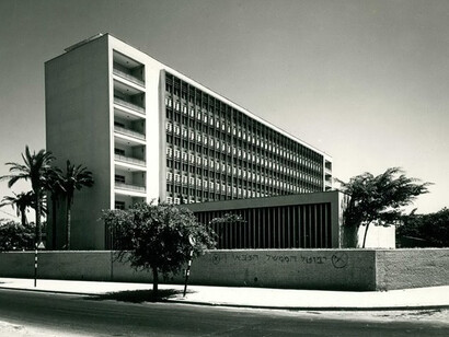 Arieh Sharon. Courtesy of Tel Aviv Museum of Art