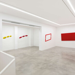 Pino Pinelli, Being a poet with a single word. Painting from the 1970s to the present, exhibition view. Courtesy of Dep Art Gallery