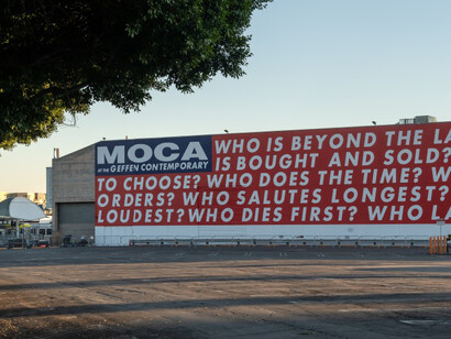 Barbara Kruger, Untitled (Questions)
(1990/2018). Courtesy of MOCA