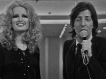 Mina e Giorgio Gaber, (1972). Ma il Signor G vero e proprio nascerà 3 anni più tardi al teatro San Rocco di Seregno, prima di arrivare al Piccolo Teatro di via Rovello, a Milano, e partire per un lunghissimo viaggio