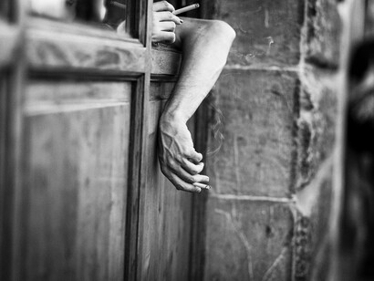 "Confidenze", uno scatto rubato a Firenze. Esposta alla Maison de l’Unesco, a Parigi, in occasione dell’ottavo "World Congress for Psychotherapy" © David Glauso