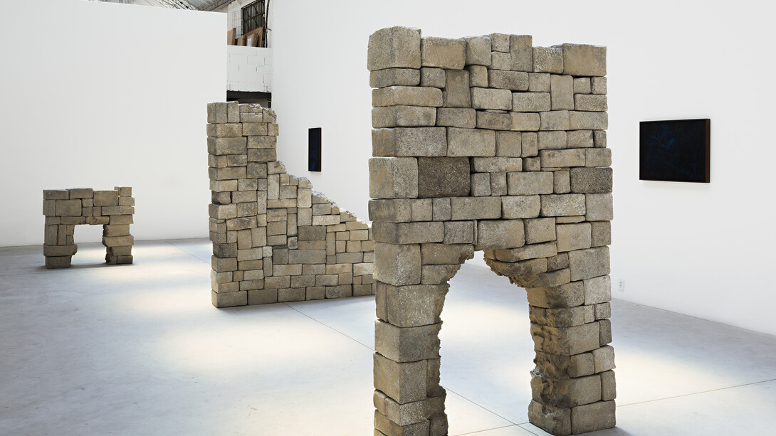 Maria Loboda, Havoc in the Heavenly Kingdom, 2014, polymer wall structure, keychain, cufflinks, watch and amethyst, Edition: N/A, 230 x 100 x 30 cm. Courtesy of Mendes Wood DM, São Paulo