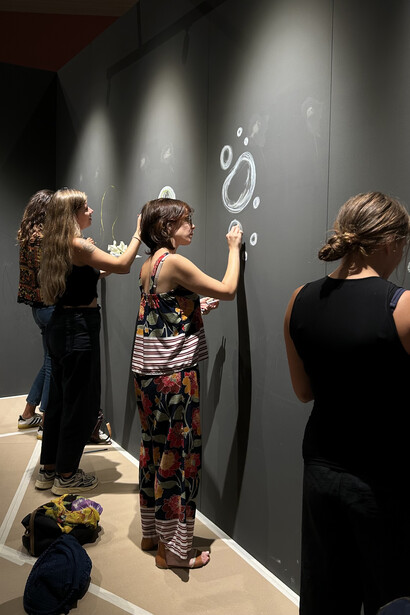 Muri parlanti. Tracce di passaggio, vista della mostra. Per gentile concessione di Palazzo dei Priori