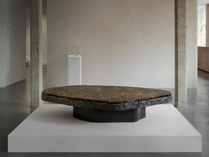 Marcin Rusak, Vas florum, resina botanica, exhibition view. Courtesy of Carpenters Workshop Gallery