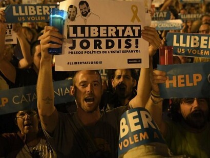 Una parte no desdeñable de la ciudadanía catalana considera que Jordi Cuixart y Jordi Sànchez son presos políticos