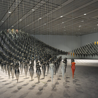 Magdalene Odundo, Transition II, exhibition view at the Sainsbury Centre, 2019. Courtesy of Xavier Hufkens Gallery