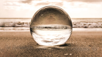 L'eau. Au-delà de ses capacités communément admises, l’eau pourrait bien posséder une mémoire