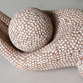 Between Forms. Courtesy of Ippodo Gallery