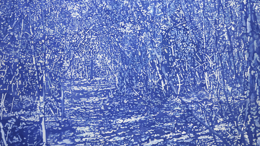 Franz Gertsch, Blauer waldweg campiglia marittima, 2021. Mit freundlicher Genehmigung des Museums Franz Gertsch