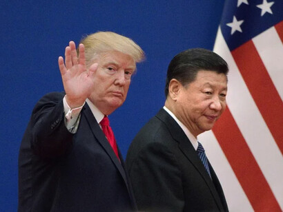 Pese a la retórica de confrontación, tanto Trump como Xi han reconocido mutuamente la necesidad de diálogo, en un equilibrio precario entre rivalidad estratégica y pragmatismo económico. Trump y Xi, Beijing, China, 9 de noviembre de 2017