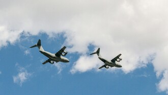Las fuerzas armadas juegan un papel crucial en los golpes de estado, y su lealtad o rebelión puede determinar el resultado