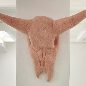 Guadalupe Salgado, paisaje del desierto, 2023. Wool Sculpture, 40x47x20 cm. Courtesy of The Flat- Massimo Carasi