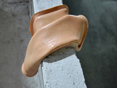 Jaroslav Kysa Memorial tablet 2, 2015, silicone. Courtesy of Zahorian & Van Espen Gallery