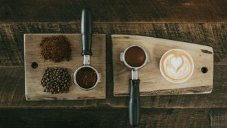 El café es mucho más que una bebida: es un fenómeno cultural, económico y social que atraviesa fronteras y generaciones