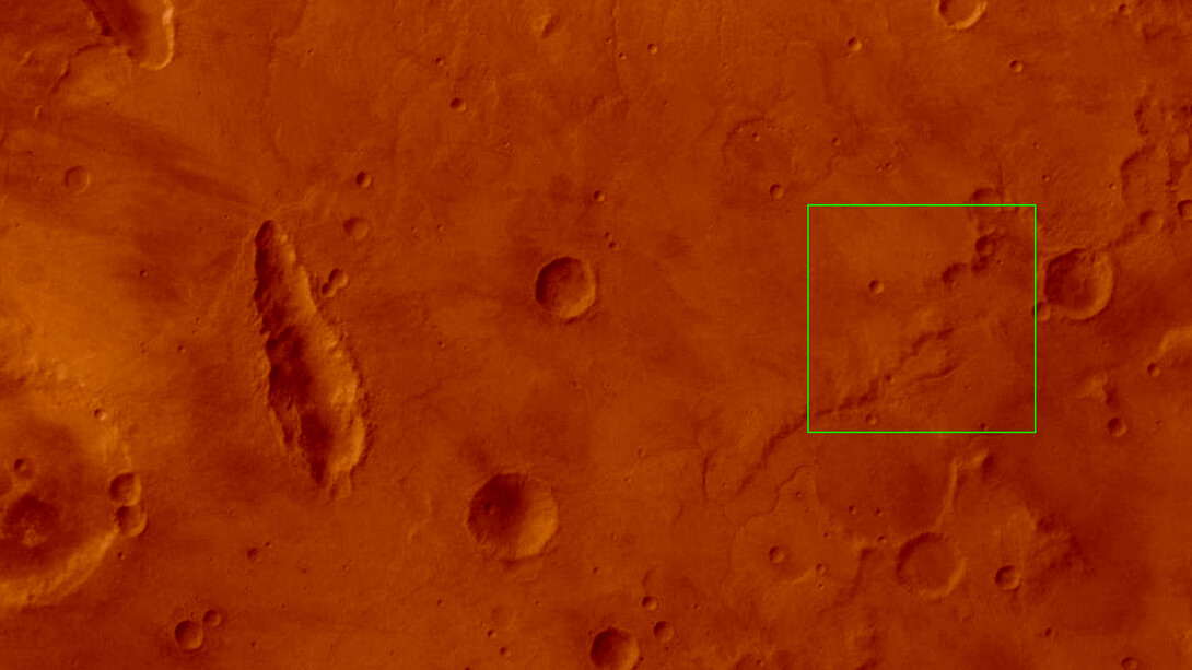 Ali Miharbi - Faces on Mars, 2010, installation composed of 100 digital prints, variable dimensions detay