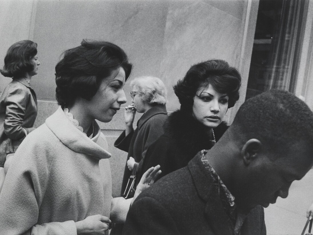 Garry Winogrand, New York, vers 1960, Tirage gélatino-argentique, The Garry Winogrand Archive, Center for Creative Photography, Université d’Arizona © The Estate of Garry Winogrand, courtesy Fraenkel Gallery, San Francisco
