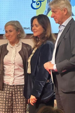 Apertura del convegno "Dall'italiano al mondo" con Annalena Benini, direttrice del Salone del libro di Torino e Juergen Boos, direttore della Buchmesse e Ilide Carmignani