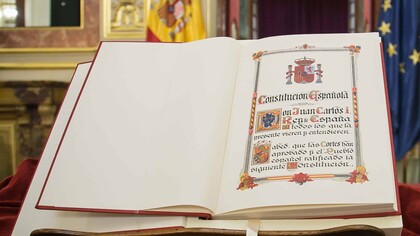 Ejemplar de la Constitución Española en el Congreso