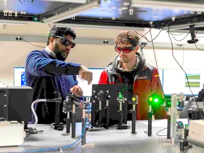 Ranga Dias e colegas da Universidade de Rochester produziram um supercondutor funcional a temperatura ambiente e pressões baixas