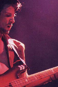 "Pirata", 1990. Il primo tour di Terzani con i Lifiba. Negli anni ’70, Terzani suonava con i Windopen dei quali è appena uscito in vinile "Windopen Rock!"
