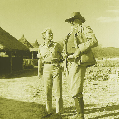 Durante un safari in Kenya nel 1953 con l'ultima moglie Mary