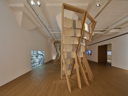 Various artists, Where does the water go, exhibition view. Courtesy of Arario Gallery 