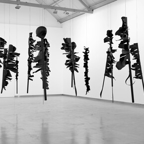 Rui Chafes, Acredito em tudo (I believe in everything), exhibition view. Courtesy of Galeria Filomena Soares