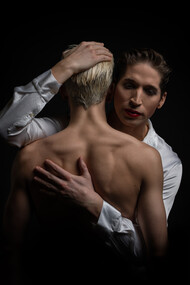 Lili Elbe Show is inspired by the story of the transsexual Lili Elbe told in The Danish Girl, photo Angelina Bertrand