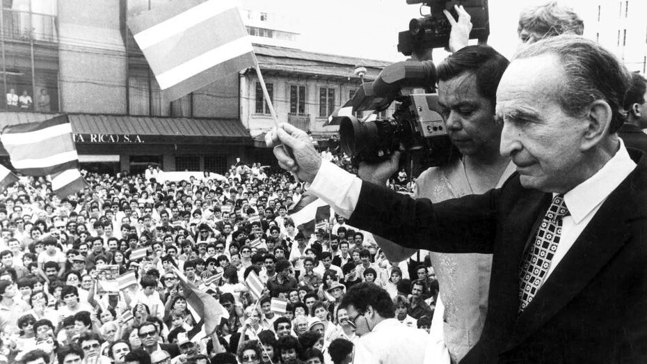 José Figueres Ferrer saluda al pueblo costarricense