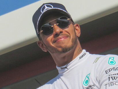 Lewis Hamilton, Silverstone, (2018). Hamilton è consapevole che la sua reputazione da pluricampione del mondo comporterà un impatto significativo sul piano mediatico e commerciale, simile a quello vissuto da Michael Schumacher nel 1996