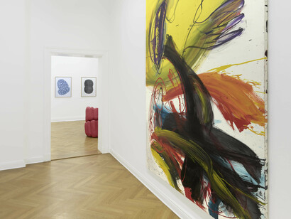 Jaana Caspary, Skulptur, ausstellungsansicht. Mit freundlicher genehmigung der Galerie Friese. Foto von Eric Tschernow