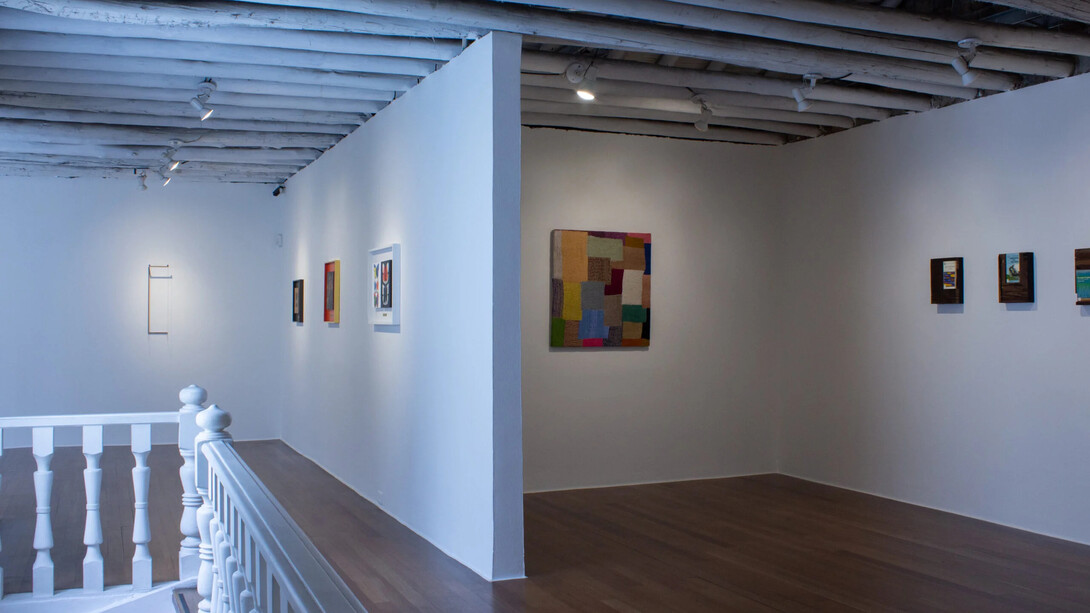 Various artists, Structures of meaning, exhibition view. Courtesy of Nueveochenta Gallery
