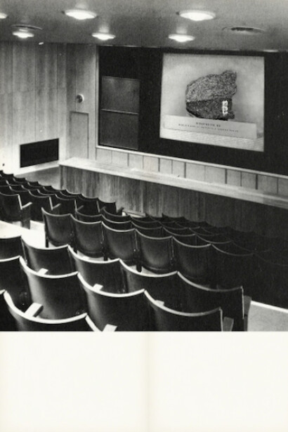 Azul da Estrela. Courtesy of Baró Galeria