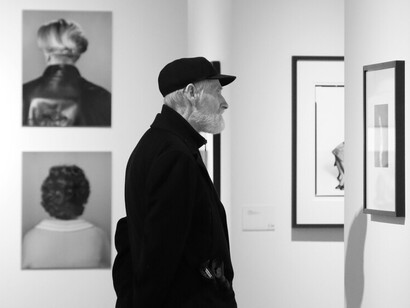 El goce estético contemplativo surge de la conexión emocional y sensorial que experimentamos al interactuar con una obra de arte, ya sea visual, literaria o musical