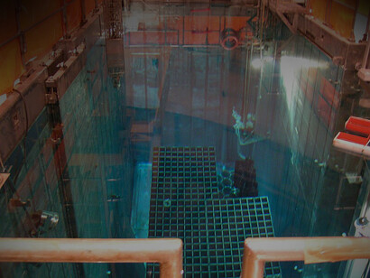 Ex centrale nucleare di Caorso, Italia. Rifiuti radioattivi poi vengono anche prodotti in alcuni procedimenti industriali