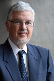 Dr. José María Gutiérrez, galardonado con el Premio Nacional de Cultura Magón. Foto: Archivos Universidad de Costa Rica