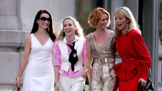 Kim Cattrall, Sarah Jessica Parker, Cynthia Nixon y Kristin Davis protagonizan Sex and the City (1998)