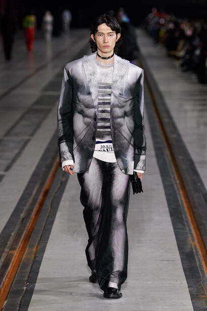 Y Project, Autunno-Inverno 2022-2023, Glenn Martens