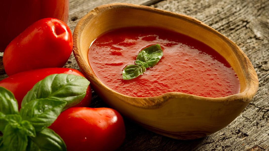 Tomato passata
