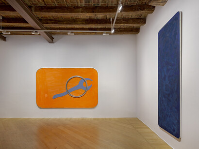 Giulio Turcato, Cosmic Infinity, vista della mostra. Per gentile concessione di The Secci Gallery