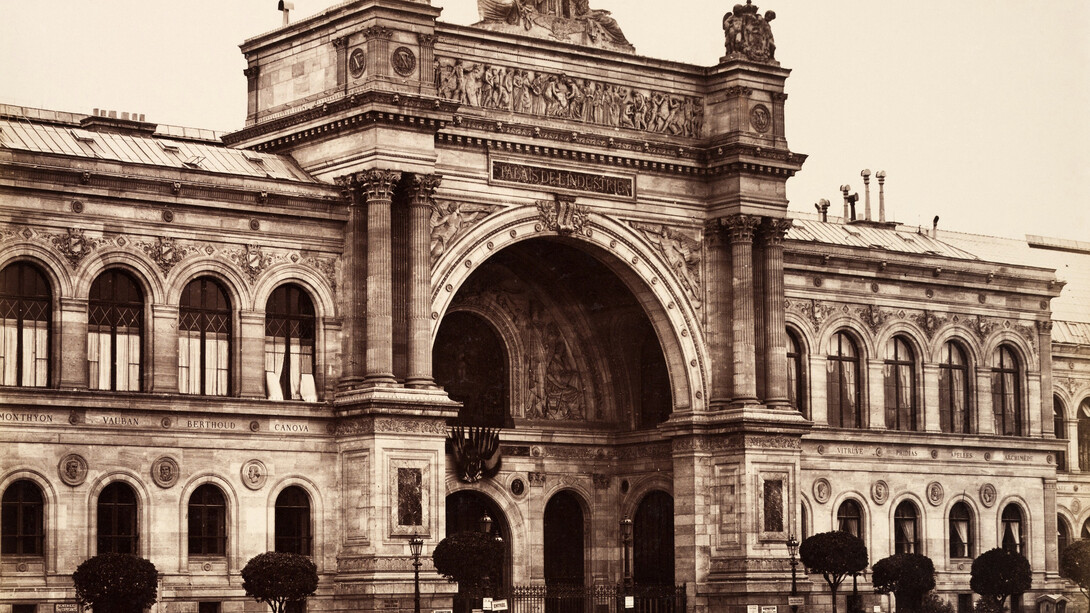 Palacio de la Industria, lugar donde se celebró el polémico Salón de París en 1863