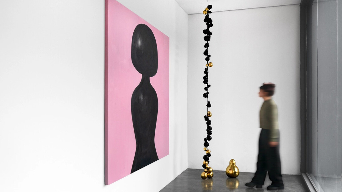 Mônica Ventura, Antes da forma, o encanto, vista expositiva. Cortesia da Galeria Nara Roesler