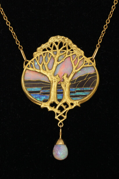 Georges Fouquet, Black opal, white opal, plique-à-jour enamel and gold pendant necklace, ca. 1910. Exhibited by A La Vieille Russie