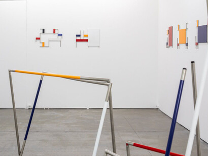 Florentino Díaz, VALC, la nueva ca-sa-có-mo-da, vista de exhibición. Cortesía de Trinta Arte Contemporáneo